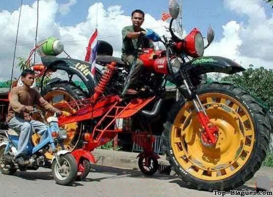 une grosse moto