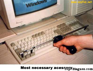 �l�ment informatique indispensable