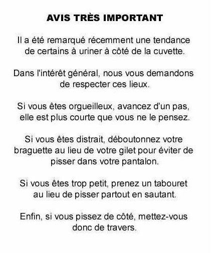 Dans les toilettes