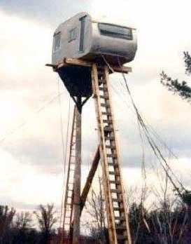 Caravane suspendue